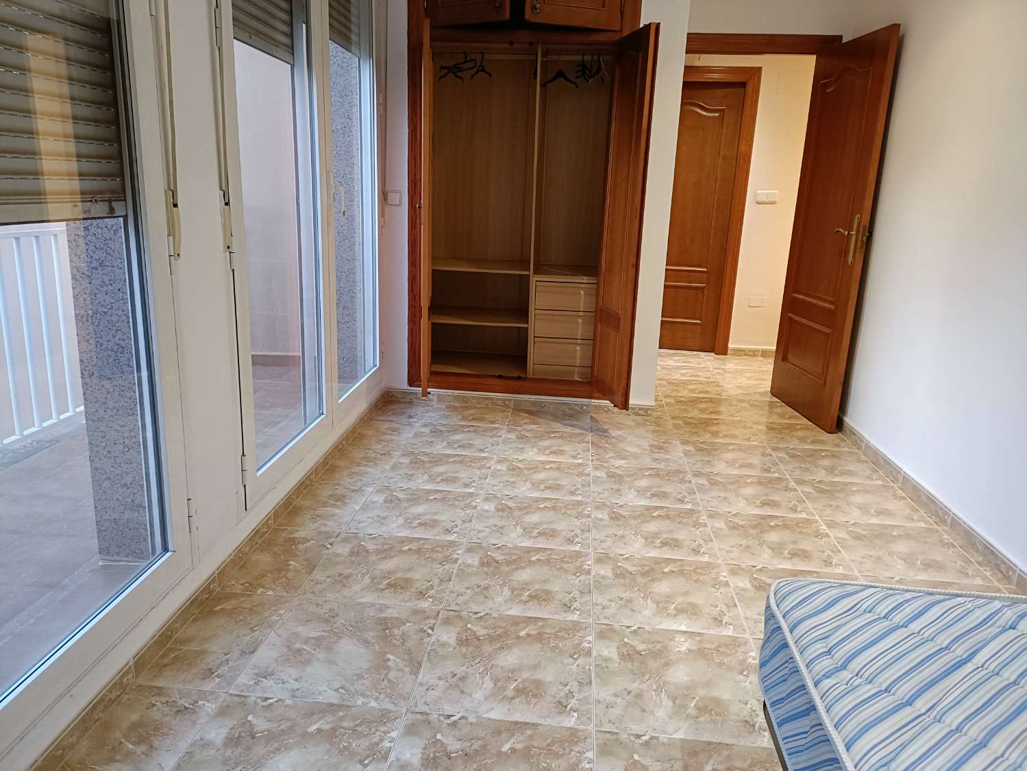 VIVIENDA UNIFAMILIAR
