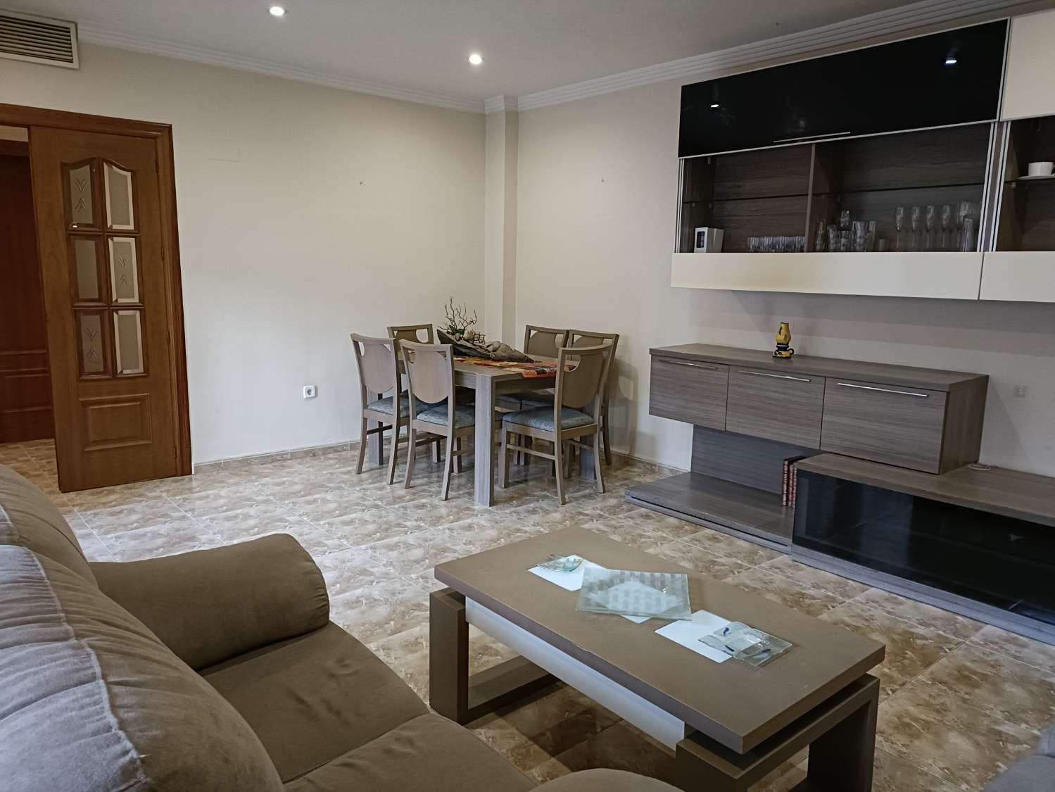 VIVIENDA UNIFAMILIAR