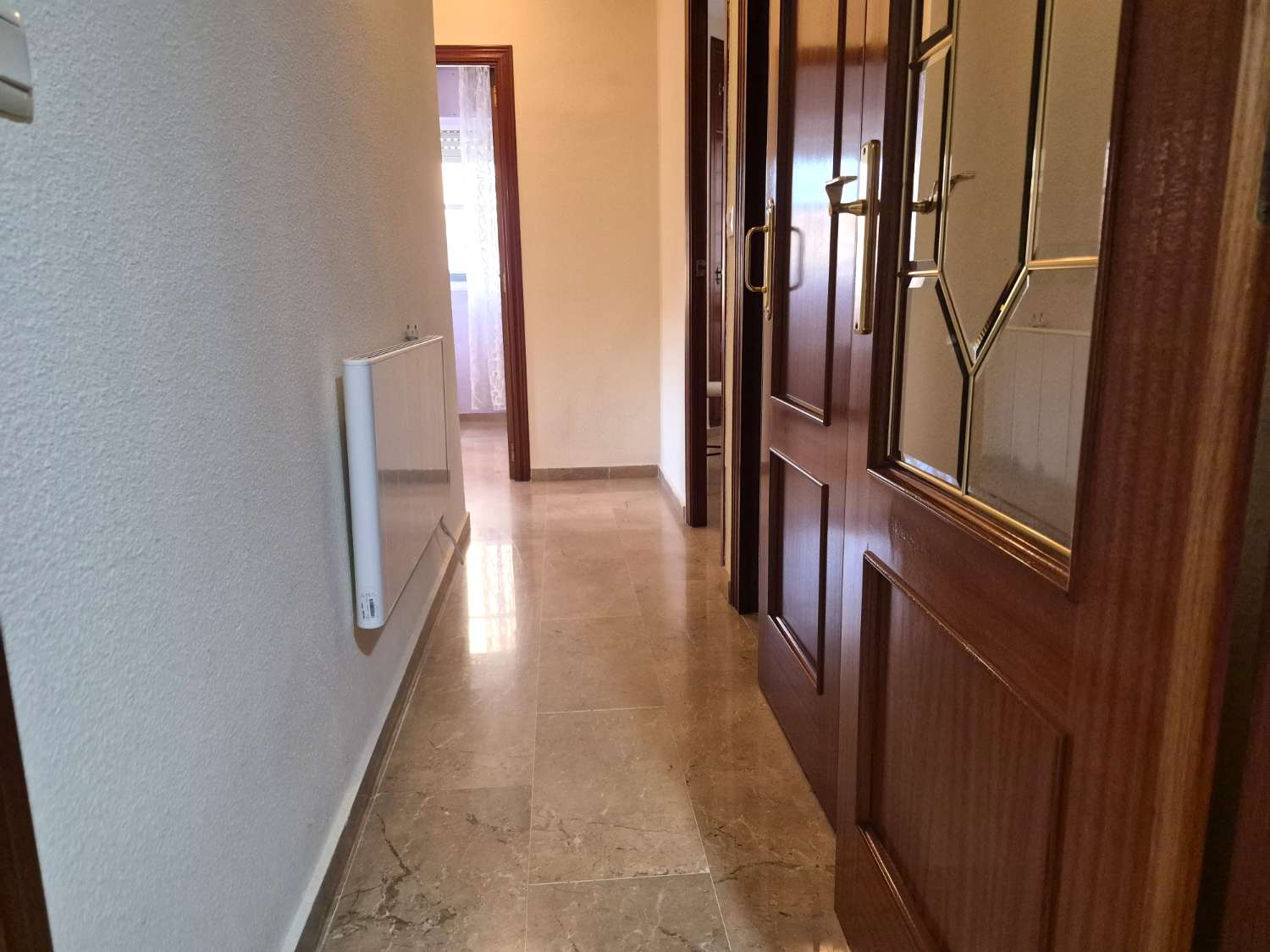 ALQUILER PISO DE 3 DORMITORIOS CON GARAJE INCLUIDO EN CARTAGENA