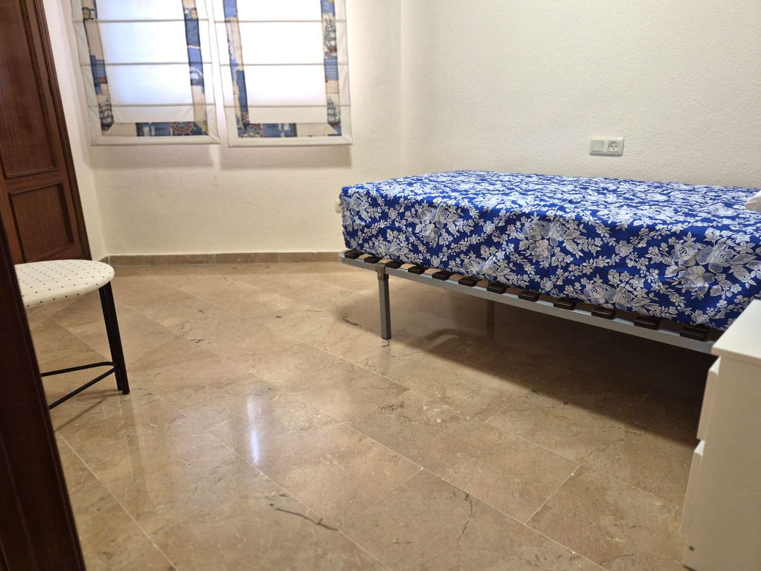 ALQUILER PISO DE 3 DORMITORIOS CON GARAJE INCLUIDO EN CARTAGENA